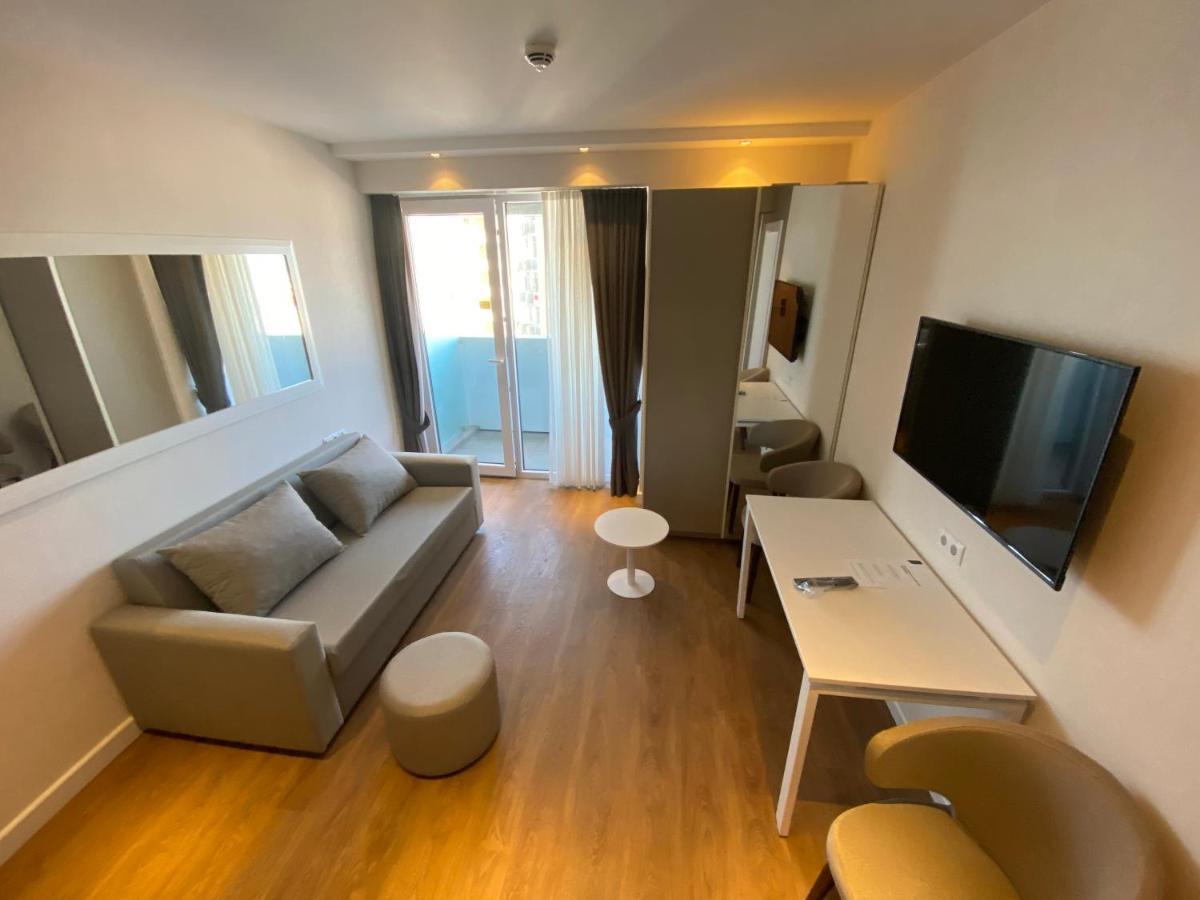 Gq Apartments On First Line Batumi Luaran gambar