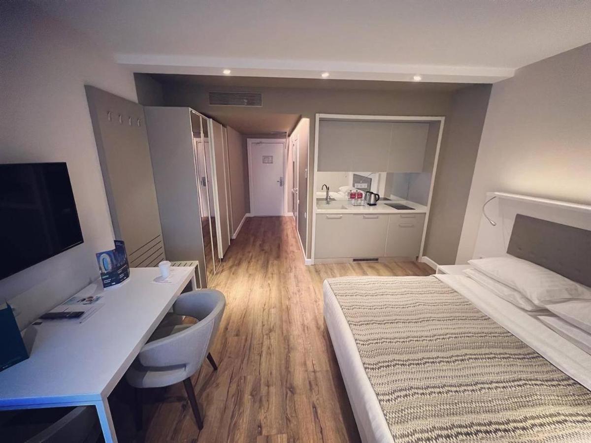 Gq Apartments On First Line Batumi Luaran gambar