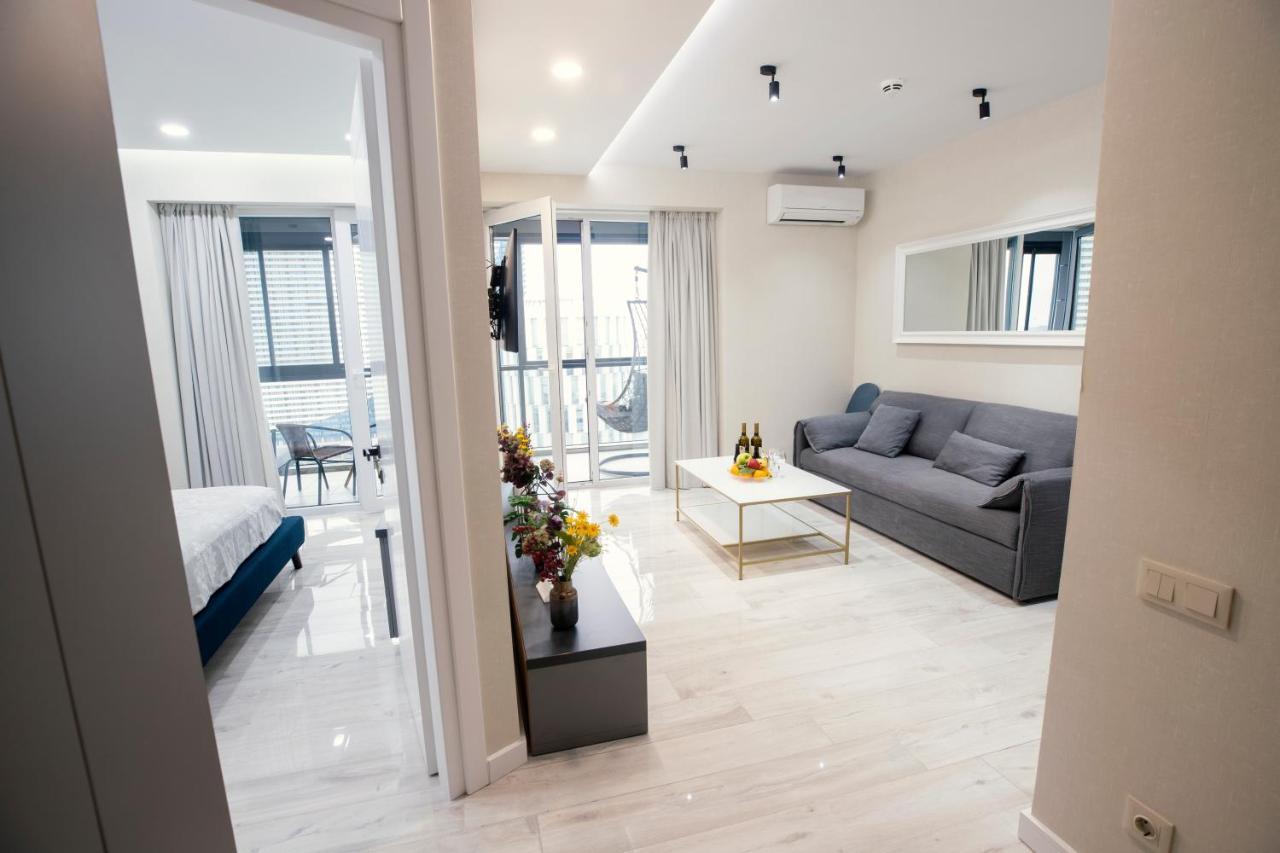 Gq Apartments On First Line Batumi Luaran gambar